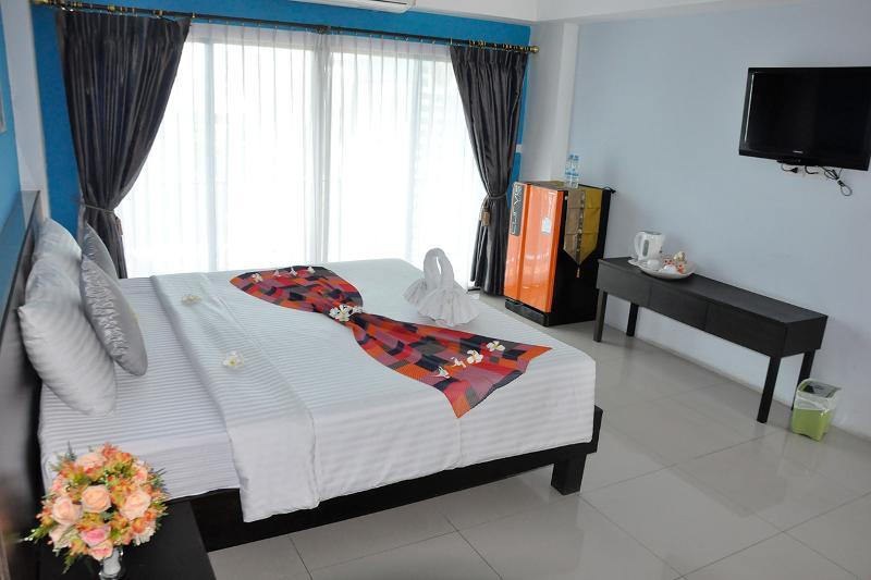 Oyo 75367 Ud Pattaya Hotel Bang Lamung Exterior photo