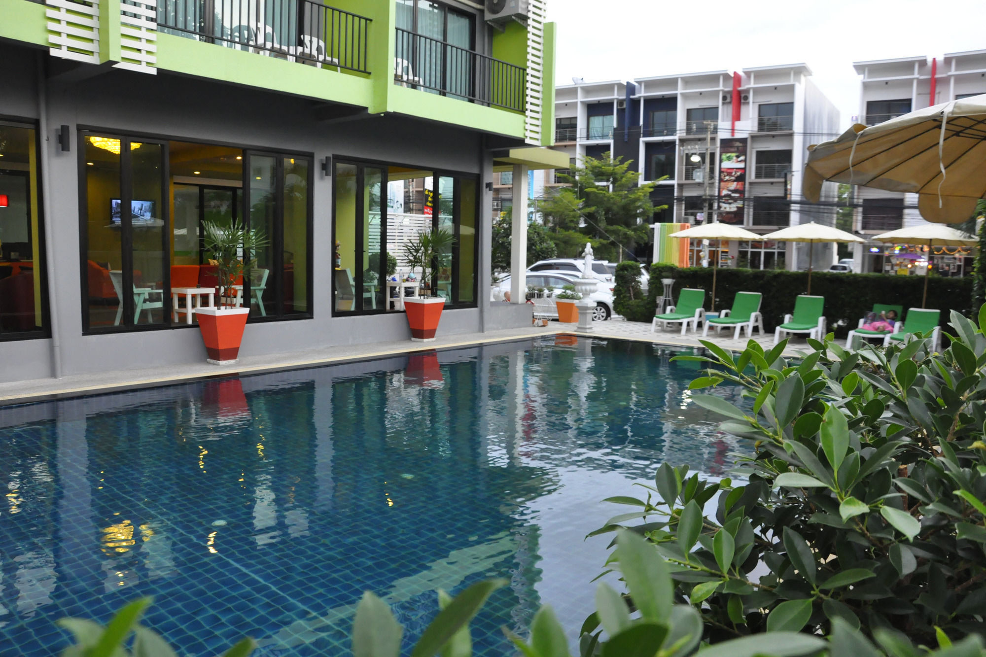 Oyo 75367 Ud Pattaya Hotel Bang Lamung Exterior photo